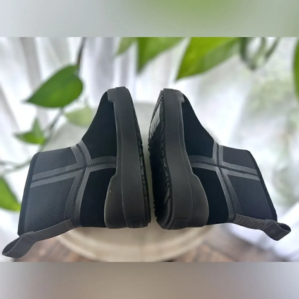 UGG women classic